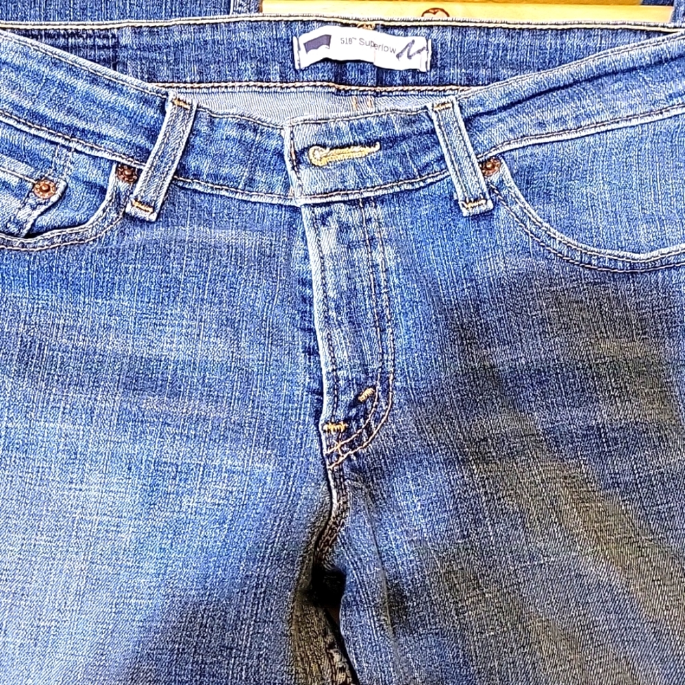 Women's Levis